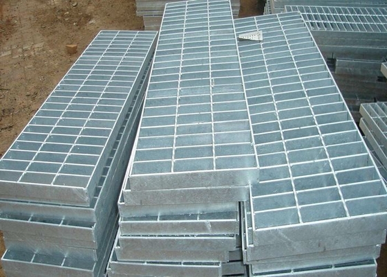 Китай Коррозионностойкая гальванизированная стальная гратинг дорожка металла серебра 32 кс 5 поставщик