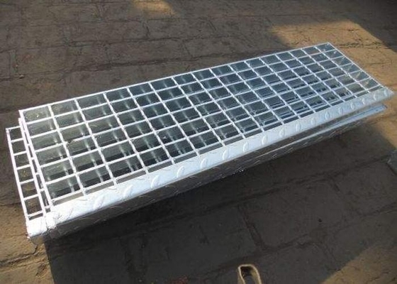 Китай Подгонянный гальванизированный размером стальной сертификат КЭ проступей лестницы ИСО9001 поставщик