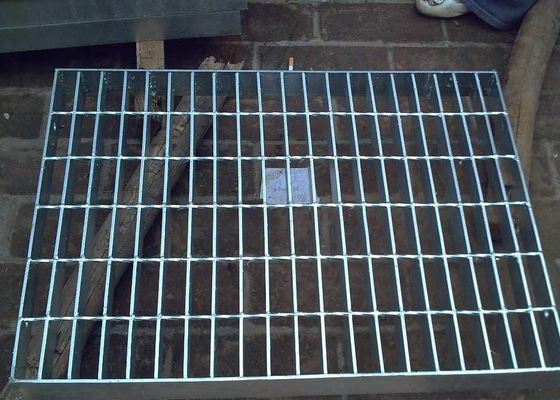 Китай Гальванизированная стальная крышка стока решетки с дорогой рамки угла городской/костюмом квадрата поставщик
