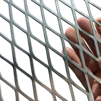 Алюминиевая углеродистая сталь Оцинкованная сталь Просечно-вытяжной лист и сетка для промышленного использования