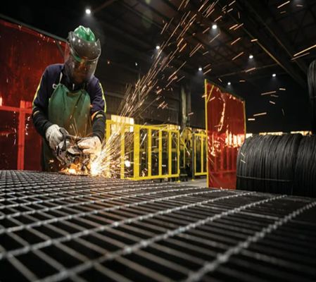 Тип SL, обжатая стальная решетка, используемая в полах, пешеходных дорожках, платформах и настилах мостов