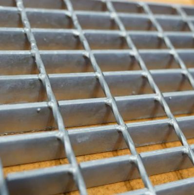 Wholesale 25X3mm High Quality 30X100cm T1 Steel Galvanized Metal Grate Steps Grating