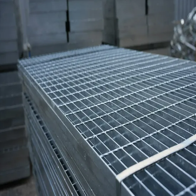 Hot Dipped Galvanized Stainless Steel Grating with High Load-Bearing and Corrosion Resistant Pressure Welded Grating Plate