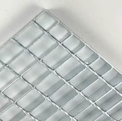 Горячая DIP оцинкованная решетка из резьбообразной стали с 25x3 подшипником для промышленных платформ
